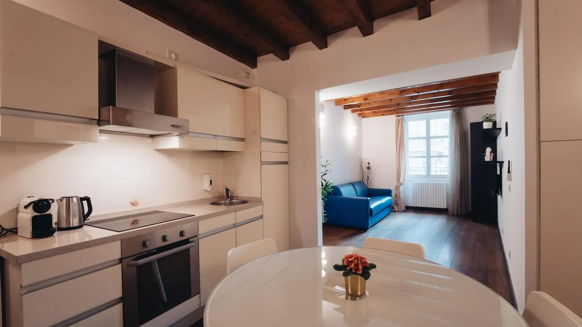 Charming Milan Apartments Brera - Madonnina