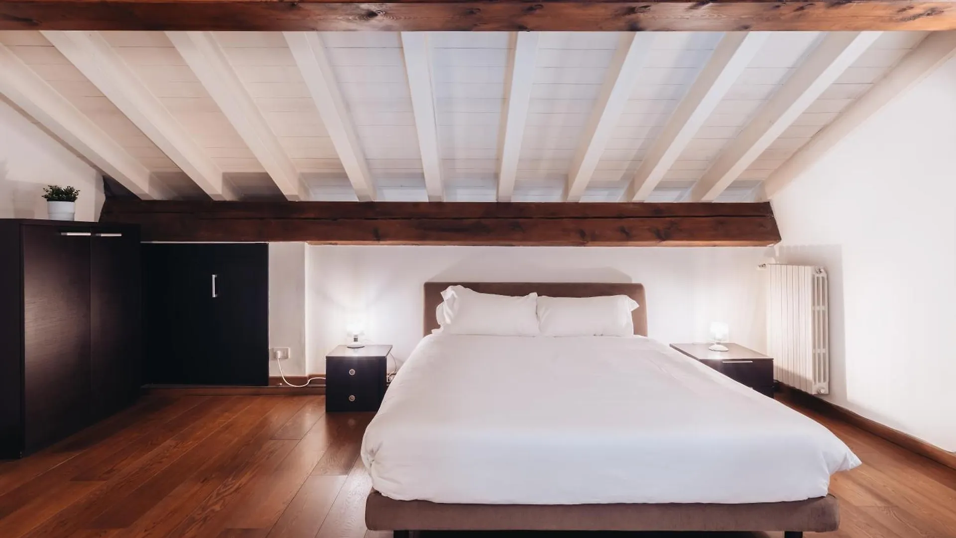 Charming Milan Apartments Brera - Madonnina